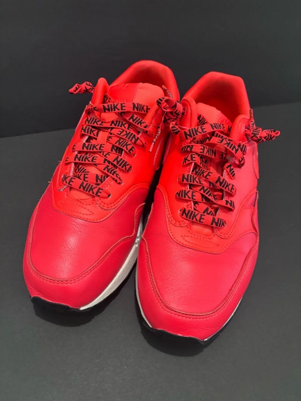 Nike Women’s Air Max 1 SE 8.5 W / 7 M - Bright Crimson - Picture 3 of 14